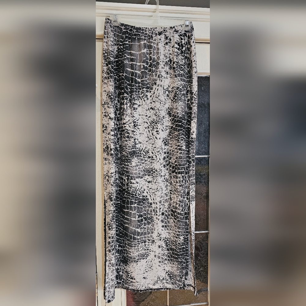 RD Style Monochrome Croc-Print Maxi Skirt